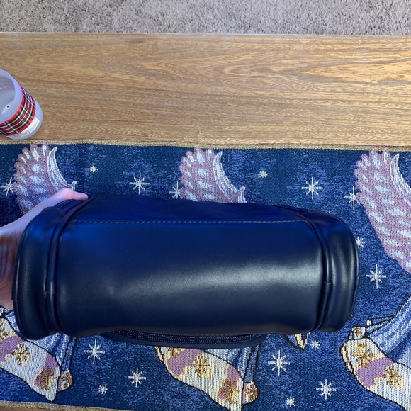 New Robert Graham Armageddon Max Hanging Toiletry Bag Navy Blue - Picture 9 of 16